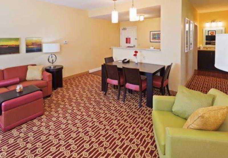 Towneplace Suites By Marriott Tulsa North/Owasso Δωμάτιο φωτογραφία